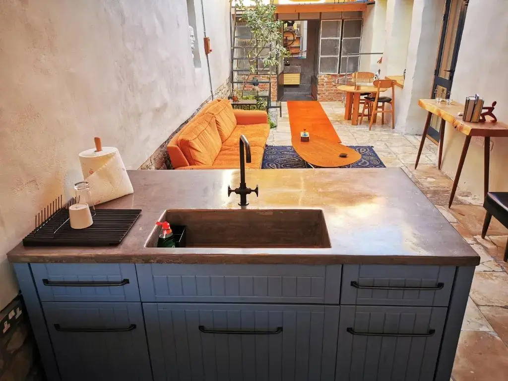 The Cabrio House- Unique CITY CENTER loft with Garden