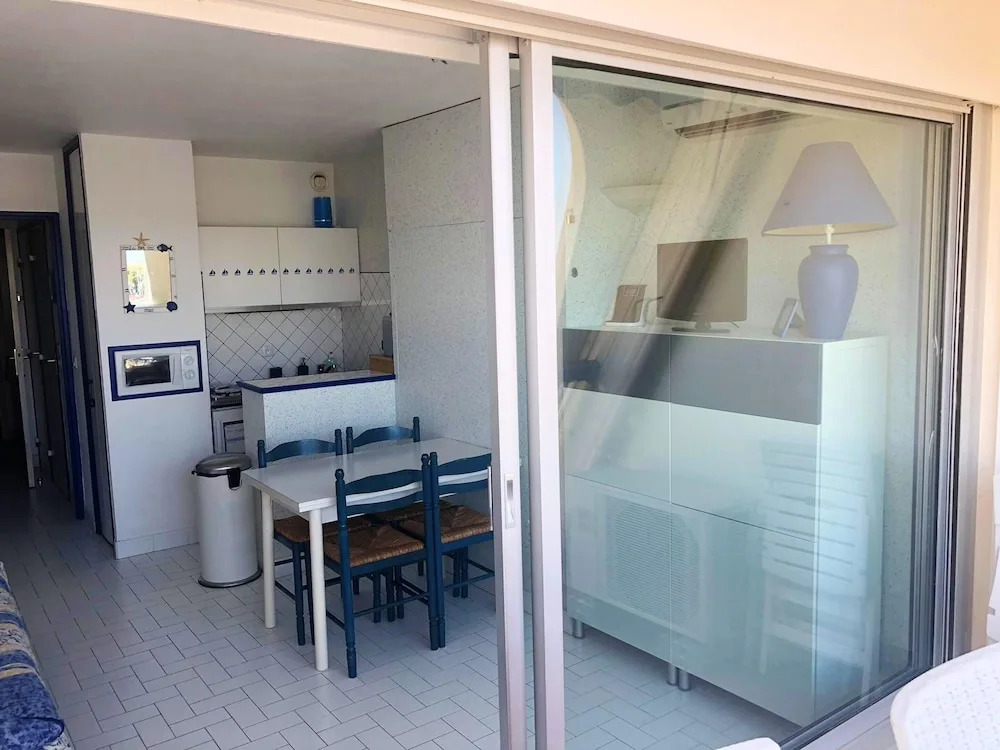 Studio in Le Grau-du-roi, With Wonderful sea View and Furnished Terrace