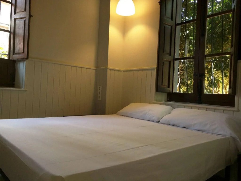 NWT Paradise Urban Hostel