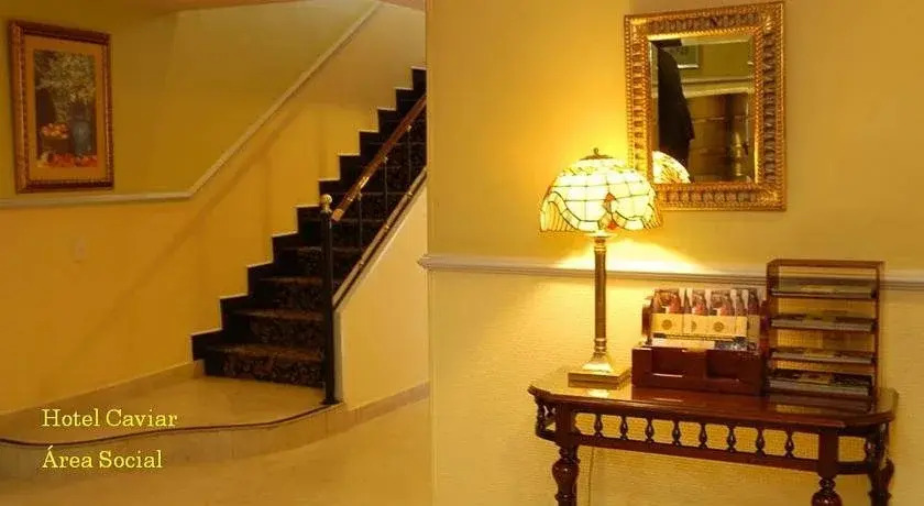 Hotel-Monti