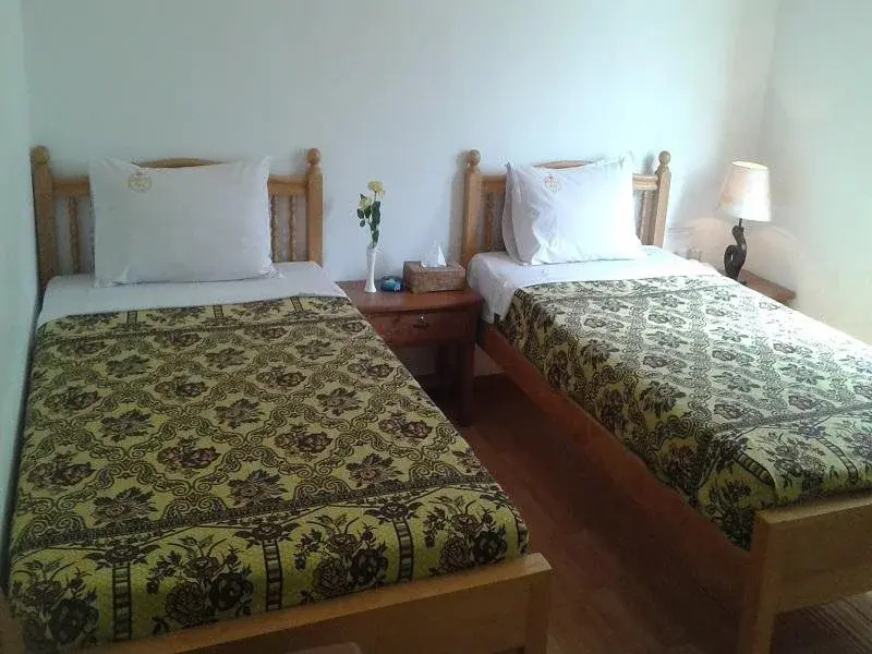 Honey Day Hotel