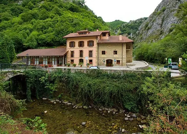 La Casona de Mestas