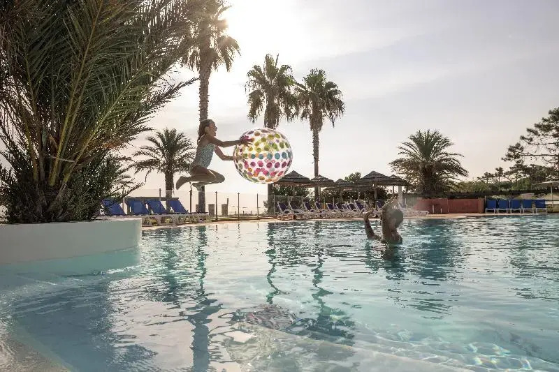 Belambra Club Borgo "Pineto"