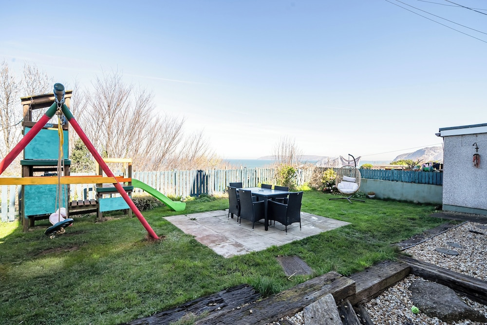 Sea View Cottage Near Snowdon & Coastal Trails
