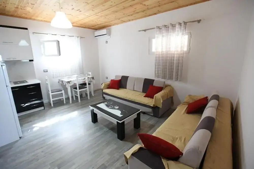 Vila Riza Veliu