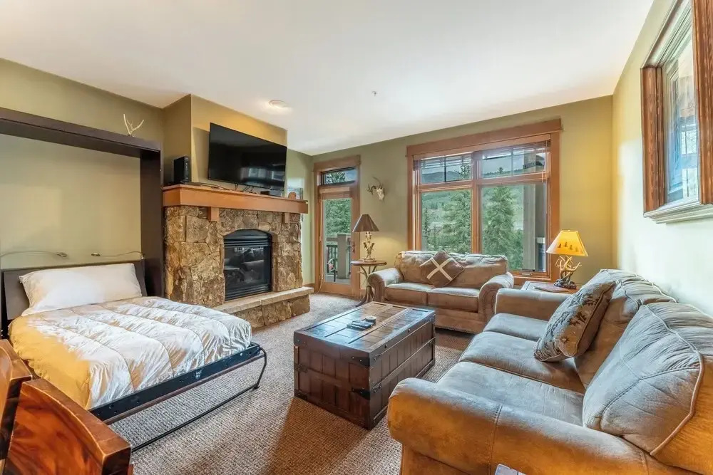 Lone Eagle #3029 by Summit County Mountain Retreats