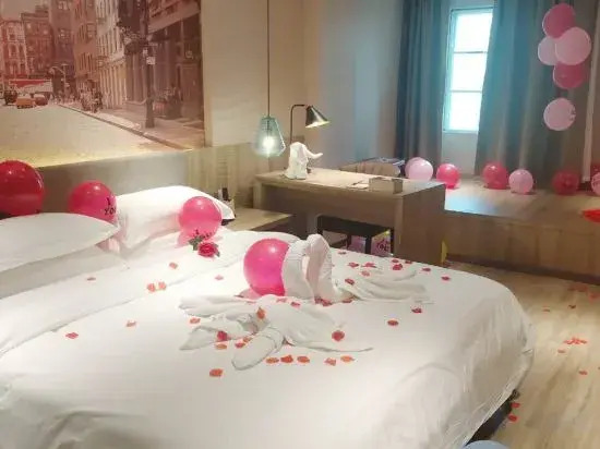 Countryside Yaqing Hotel (Shantou High-speed Railway Station Xinjin Food Plaza)