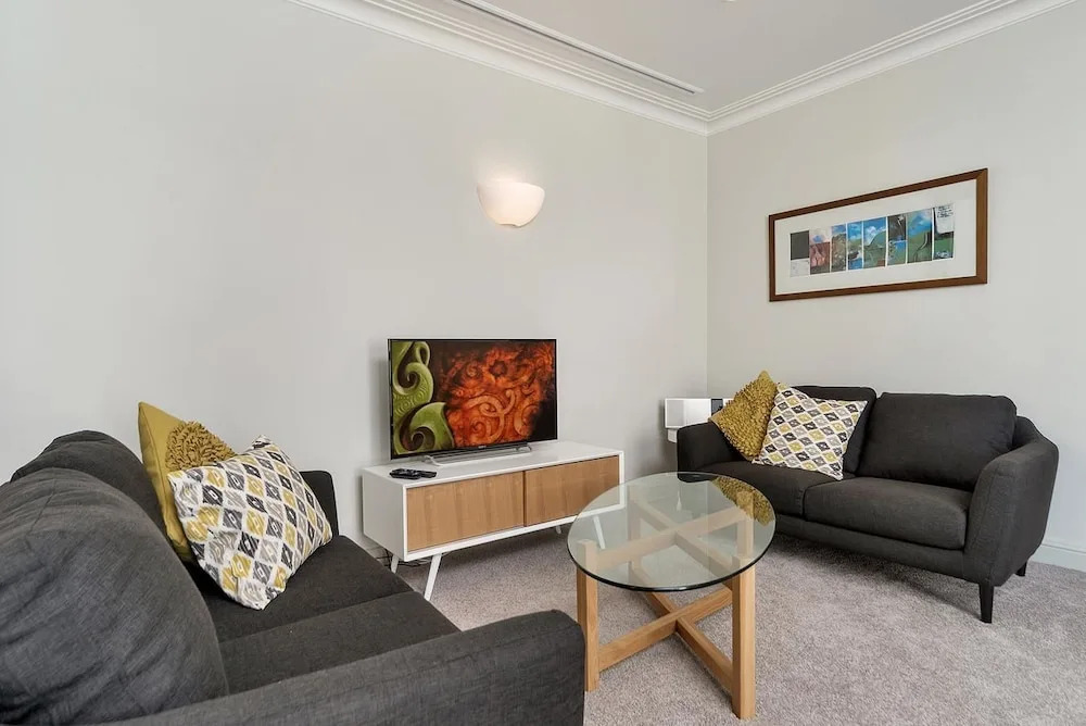 QV Heritage Towers Apartment - 553