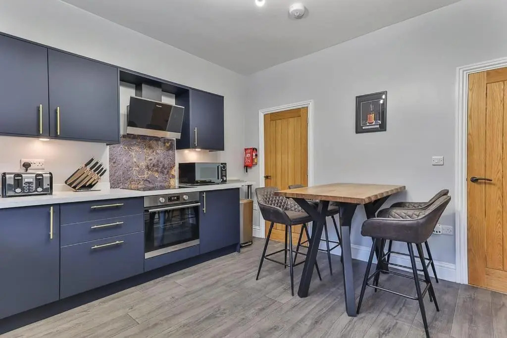 Luxury Spacious Pad with Games Room