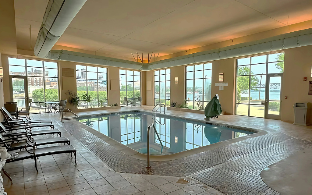 Embassy Suites by Hilton E Peoria Riverfront Conf Center