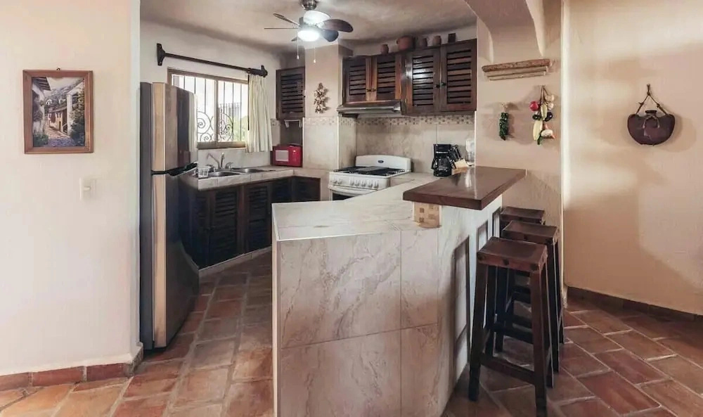 Ocean View 2Br Condo-balcony-beach-pool - 206