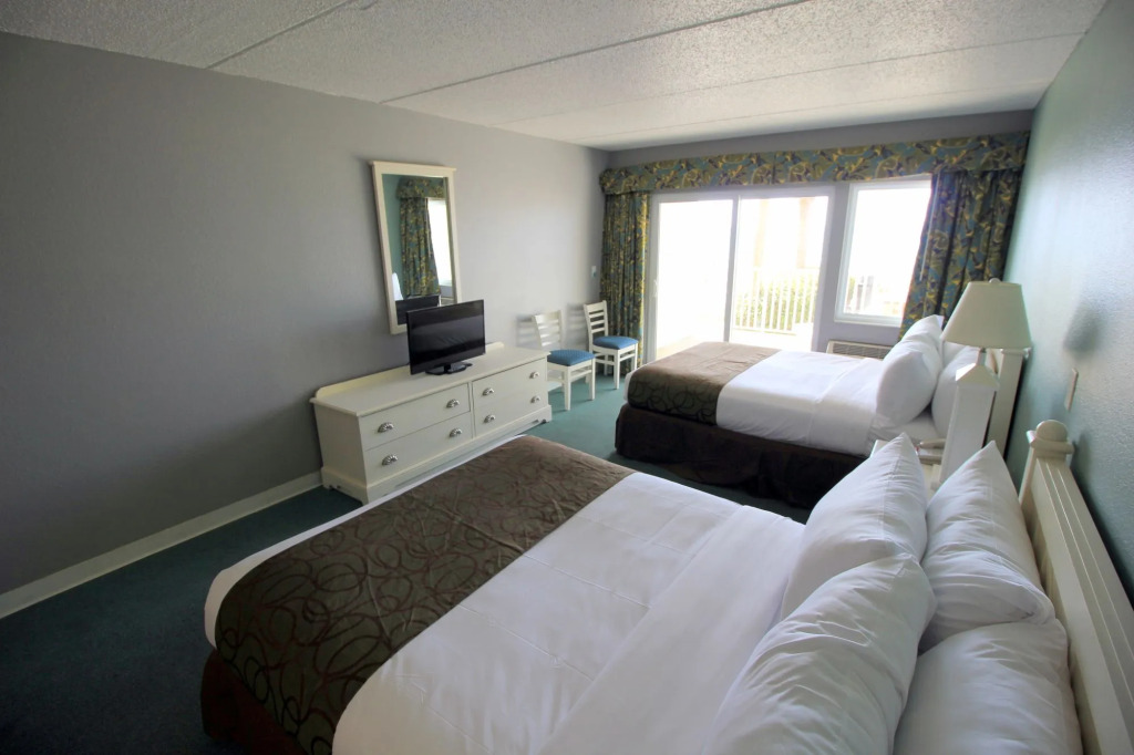 Sugar Sands Beachfront Hotel, a By The Sea Resort