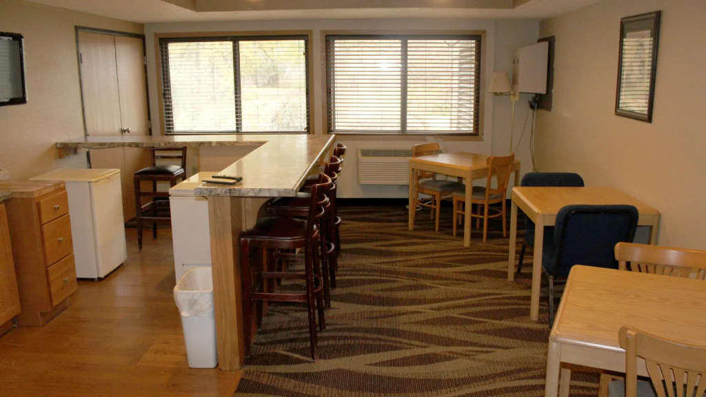 Boarders Inn and Suites by Cobblestone Hotels - Ripon