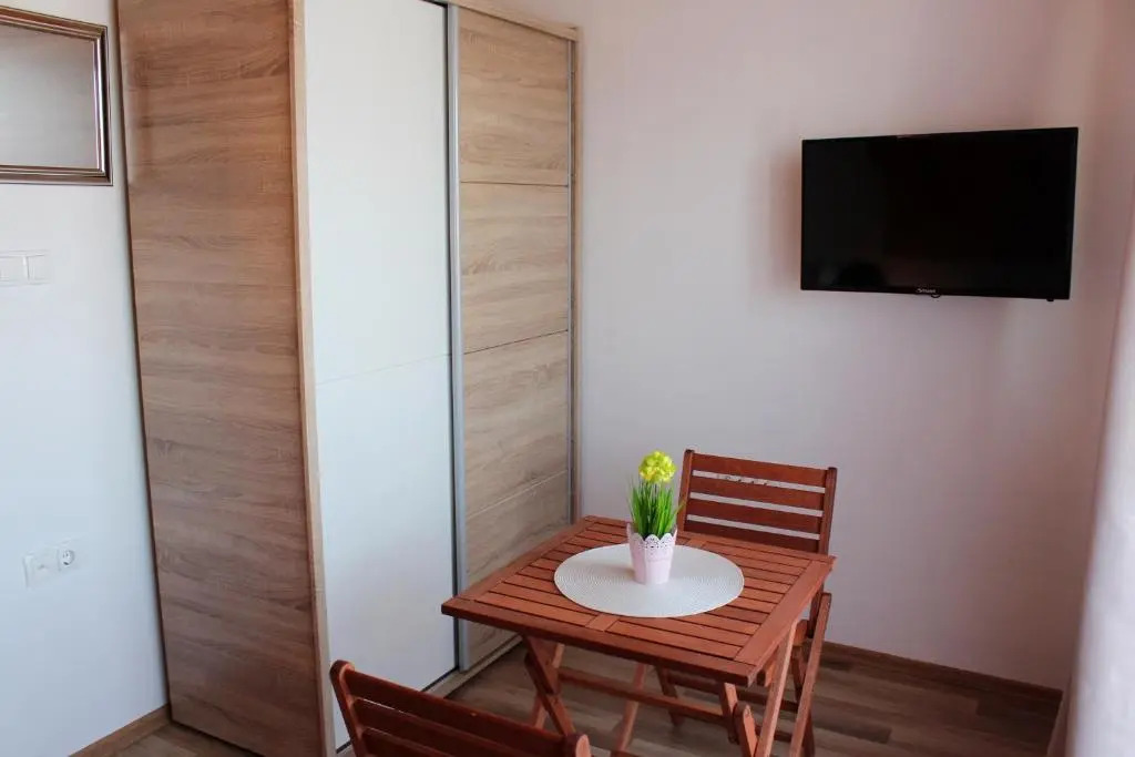 Neda Holiday House
