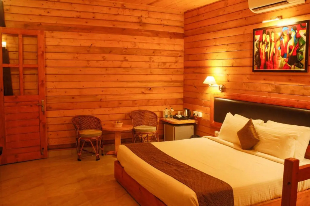 Grand Vatika Resort
