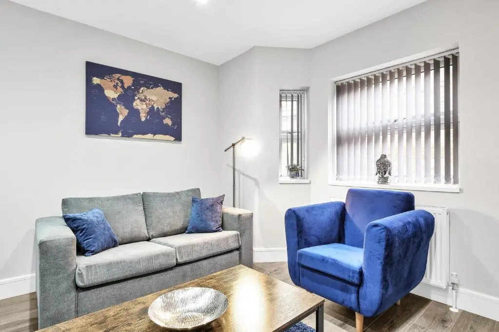 Crown Place 2 & 3 Bedroom Luxury Apts. with Parking in Shepperton