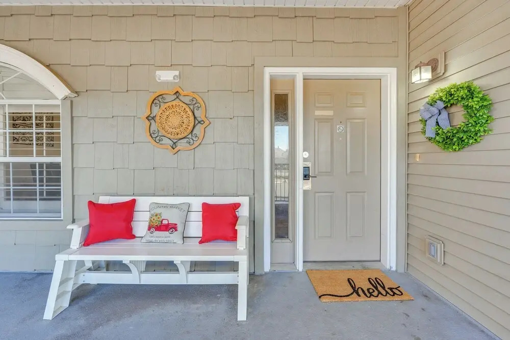 Walk to Branson Strip: Inviting Condo!