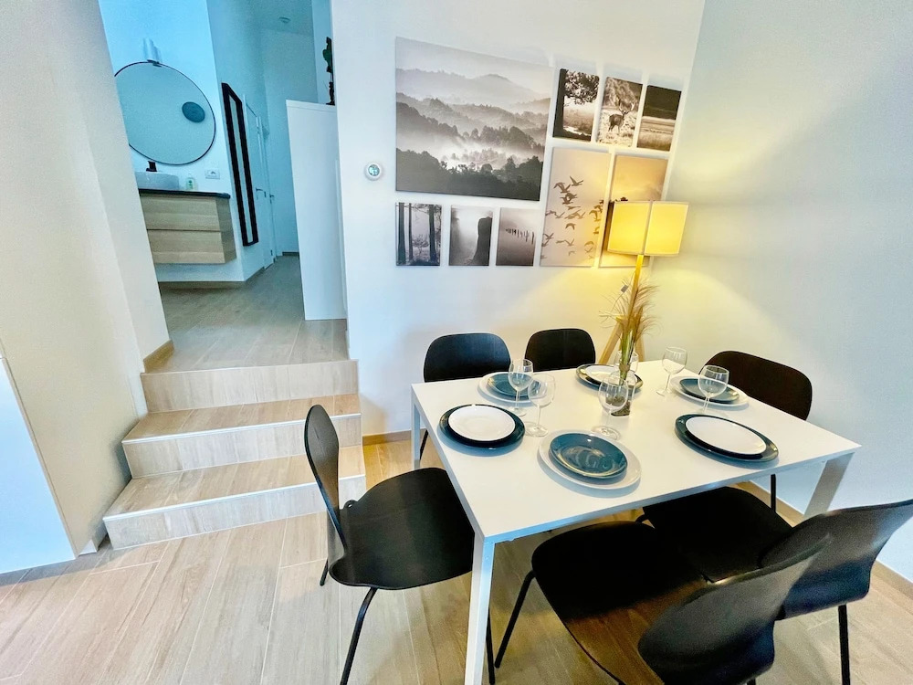 OneLuxStay near Fashion District