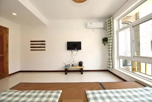 Beidaihe Chenjuzhenyuan Tang Style Inn
