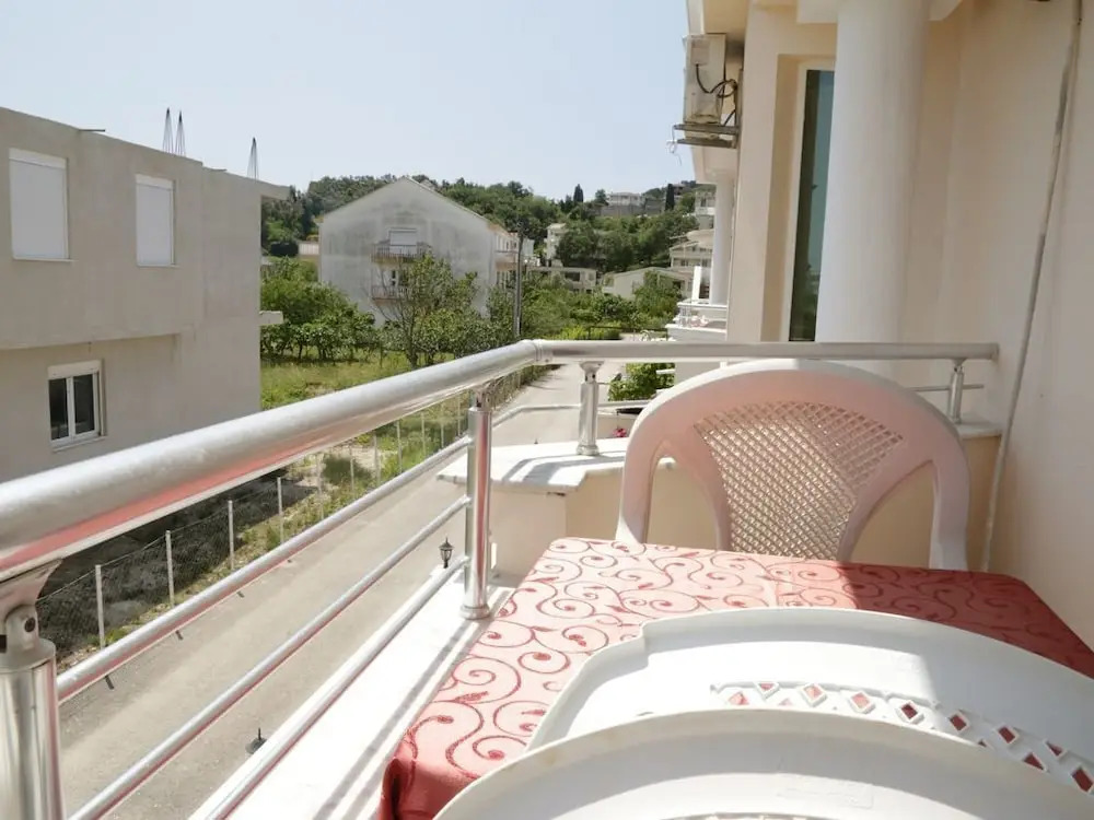 Mimi Lux Apartments