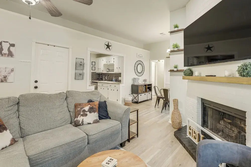 2 Mi to Dtwn! Modern Round Rock Oasis w/ Patio