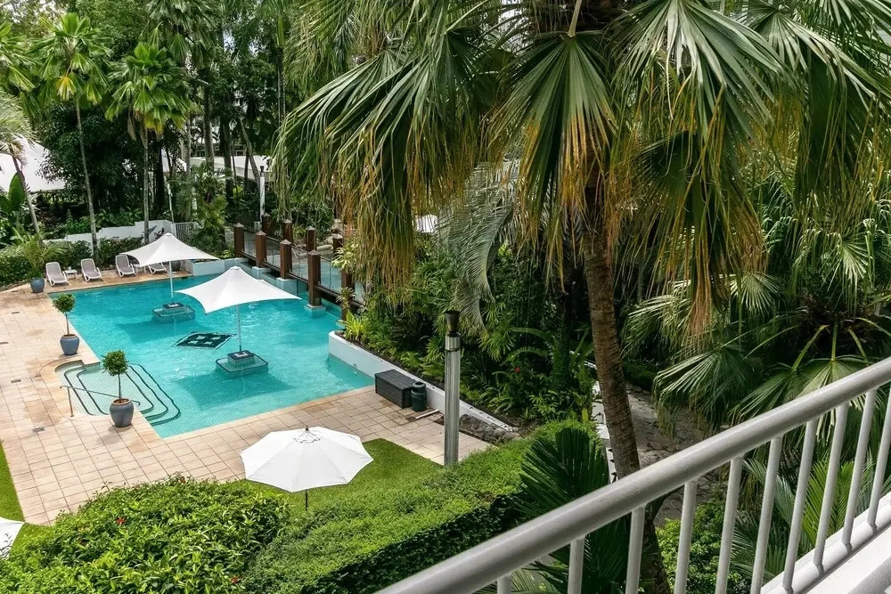 Poolside Apt. in Alamanda Beachfront Resort 56