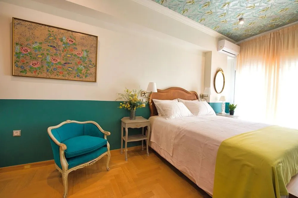 Rastoni Athens Suites near Acropolis at Tsatsou street