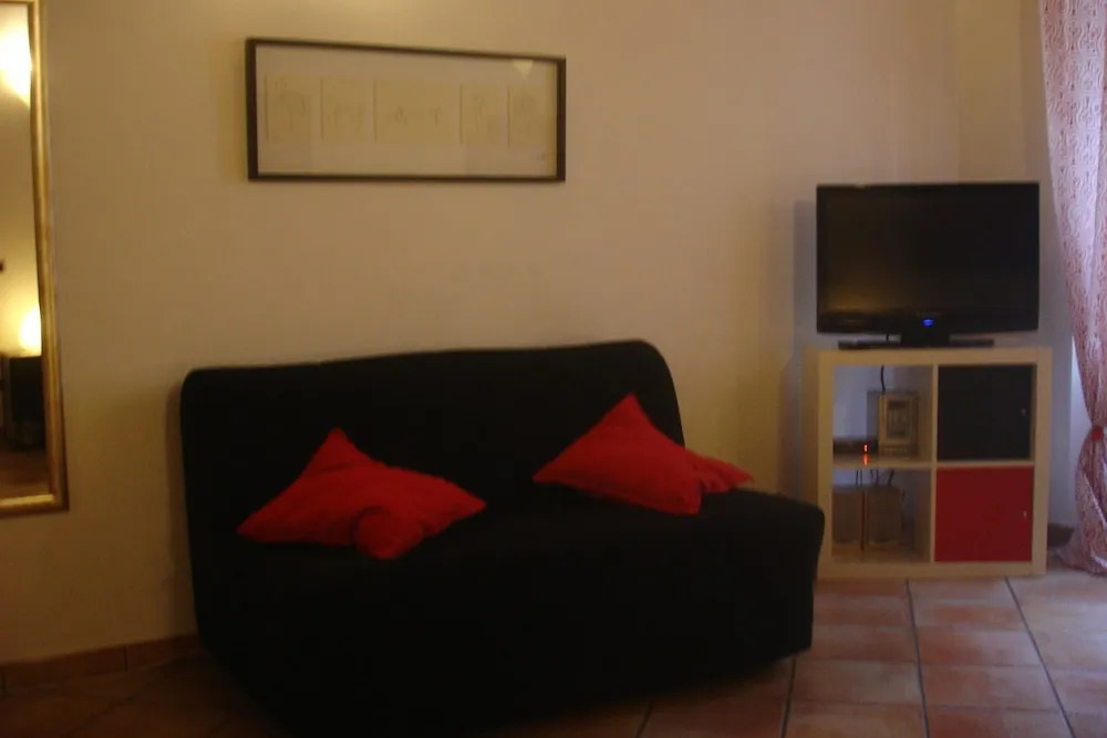 Penthouse Room Private Bath & Wi Fi AC