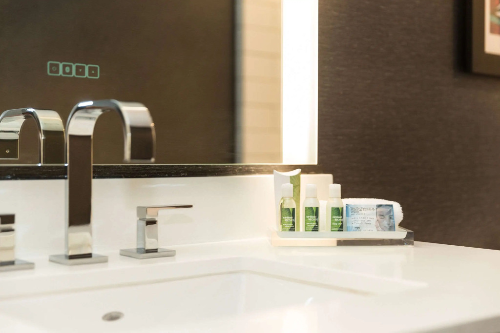 Cambria Hotel LAX