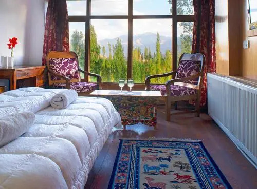 Oriental Hotel & Guest House