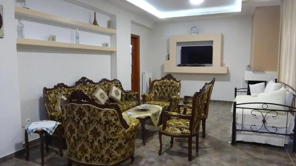 Kostas Family House