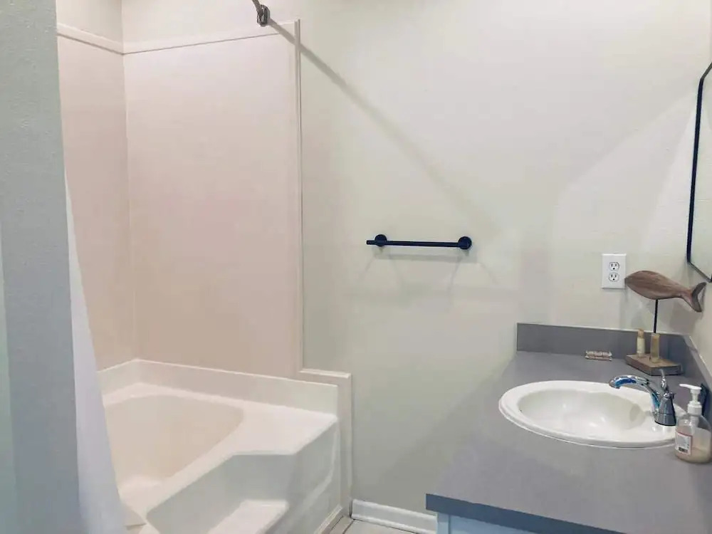 Legacy Villa 203 - 2 bedroom 2 bath with garage in a beachside neighborhood