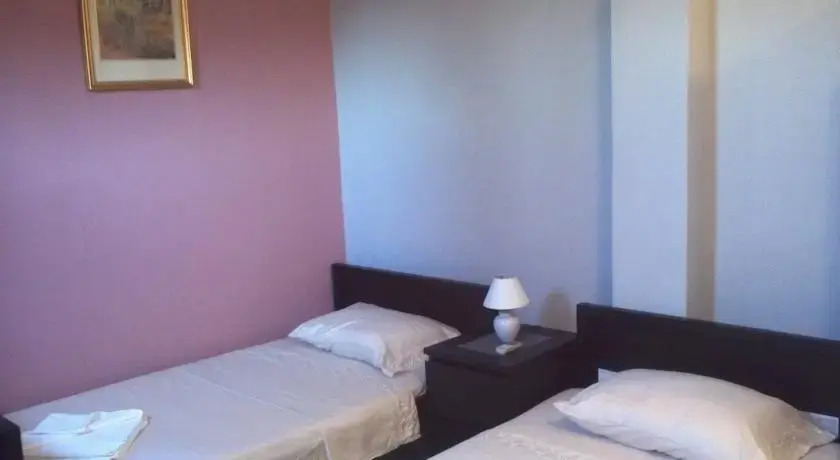 Apartments Gutic