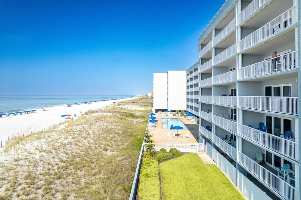 Islander Beach Resort 407 1 Bedroom Condo