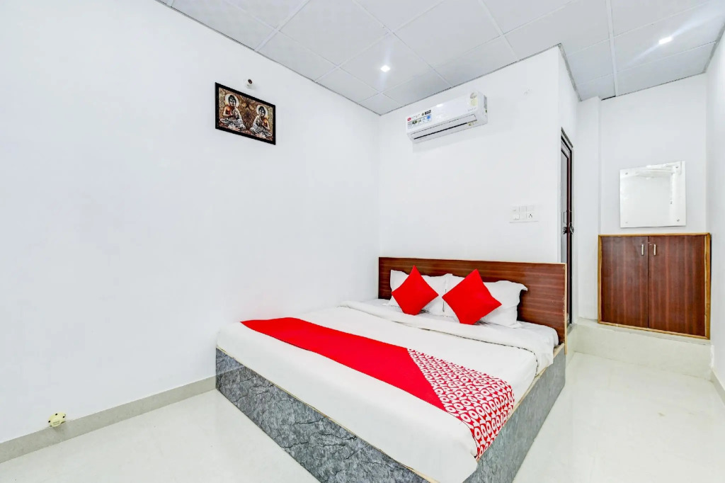 OYO 80925 Mansa Hotel