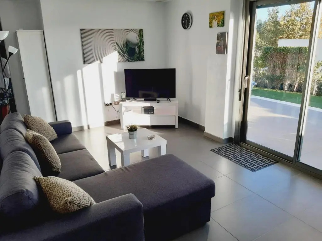 3077 Residencia AZAHAR GARDEN