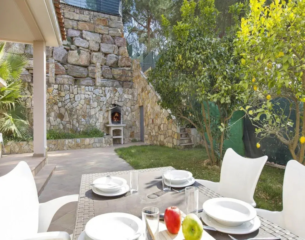 Villa in Costa Brava Near Cala Canyelles Beach