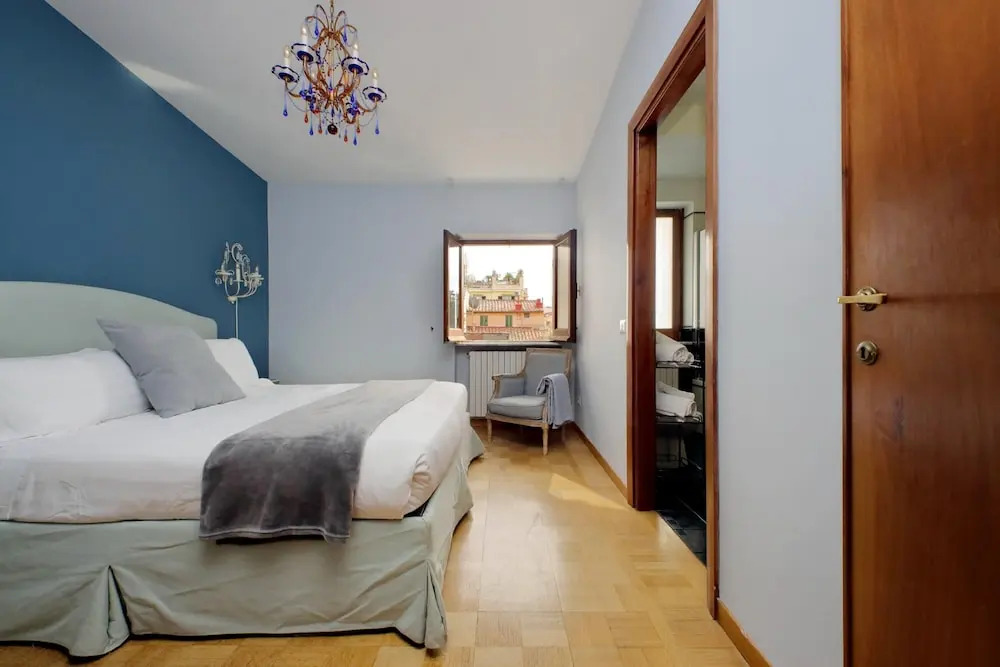 Treasurerome Spanish Steps Penthouse 4BR
