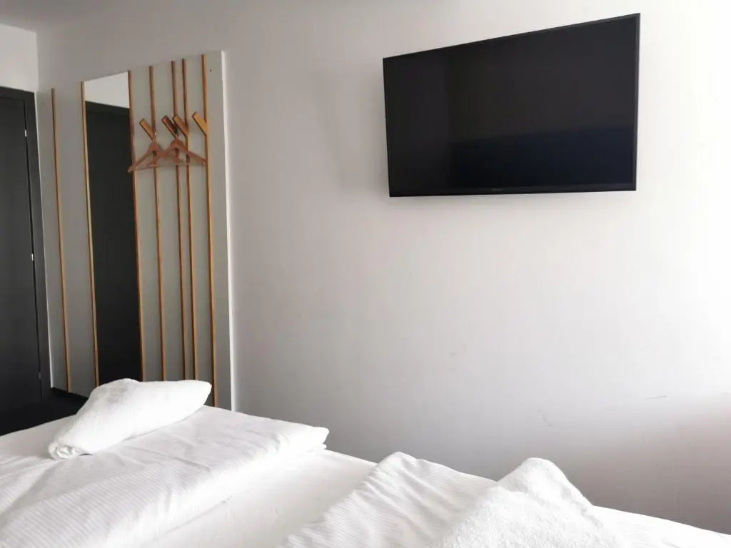 Cha Cha Rooms