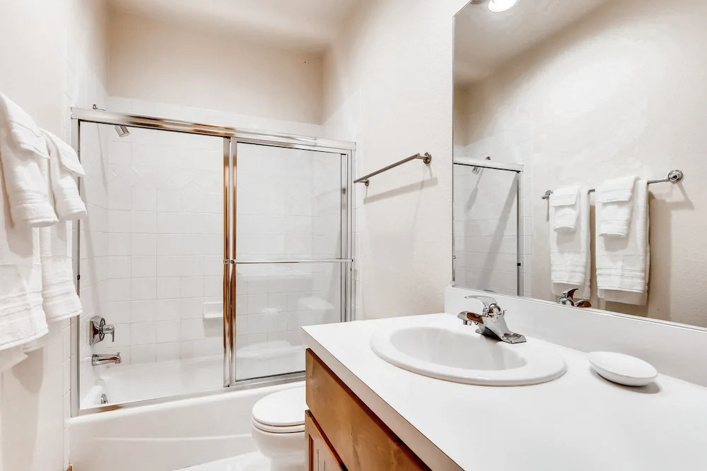 Water Dance Townhouse Unit B 4 Bedrooms 3.5 Bathrooms Townhouse