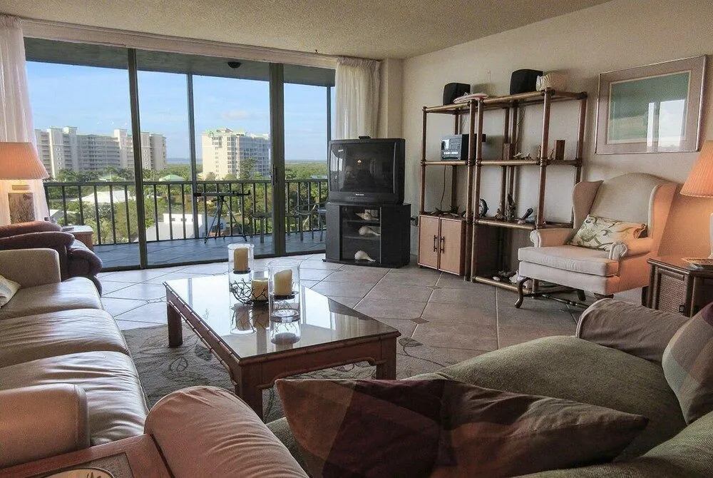 Marina Towers 704 - 2 Br Condo