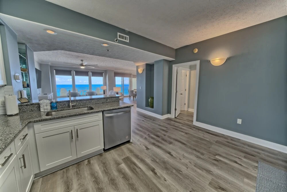 Gorgeous Condo with Breathtaking Ocean View - Unit 0803 by RedAwning