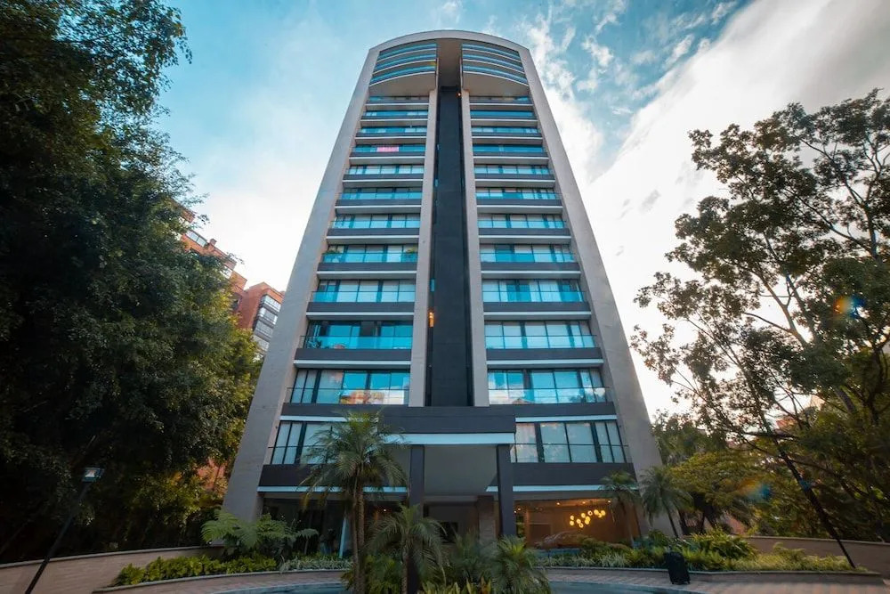 Hotel Class Suites By Colclick