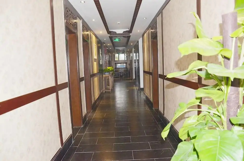 Qingju Chengdu Sports Center Branch