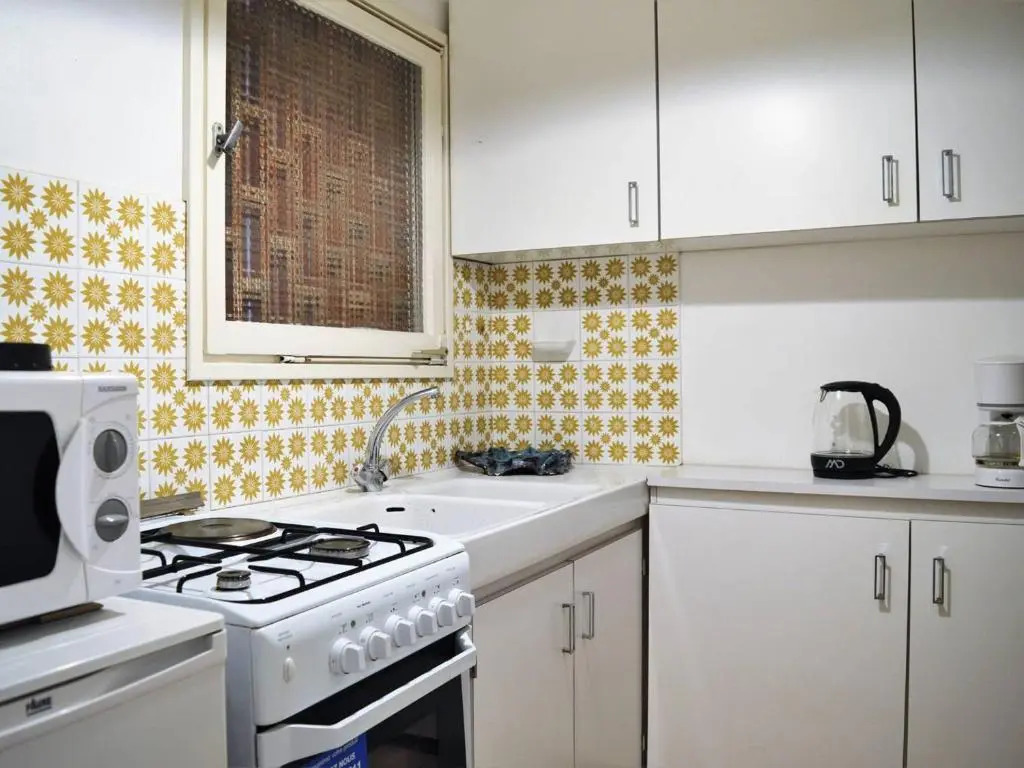 Appartement Bormes-les-Mimosas, 1 pièce, 4 personnes - FR-1-251-394