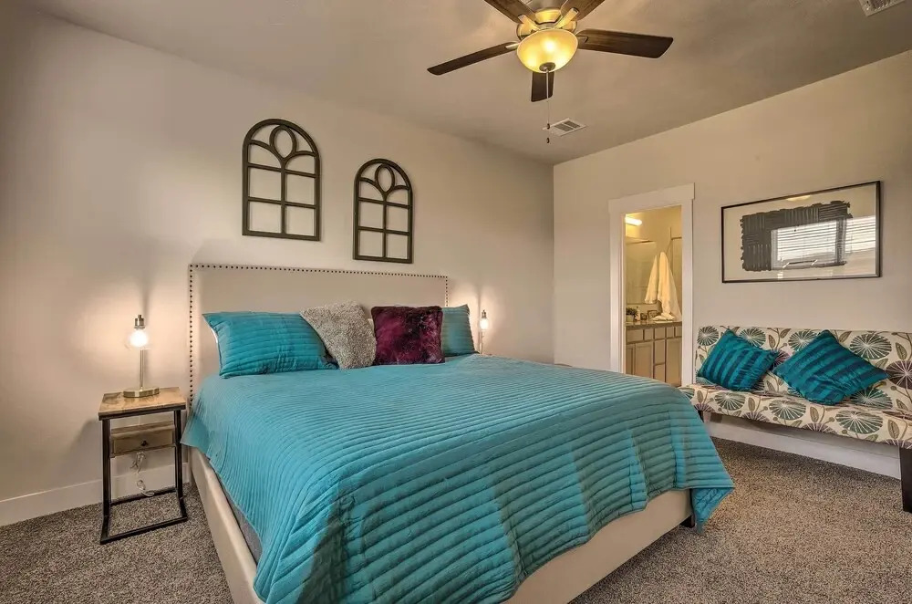 College Station Townhome w/ Furnished Patio!