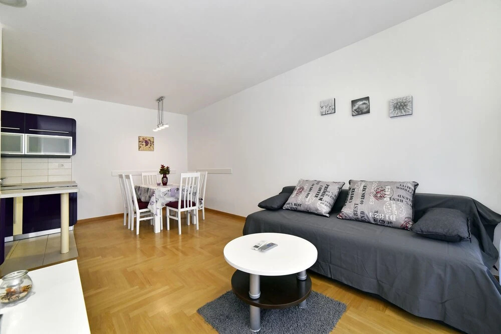 LORITA Superior Apartment with Balcony