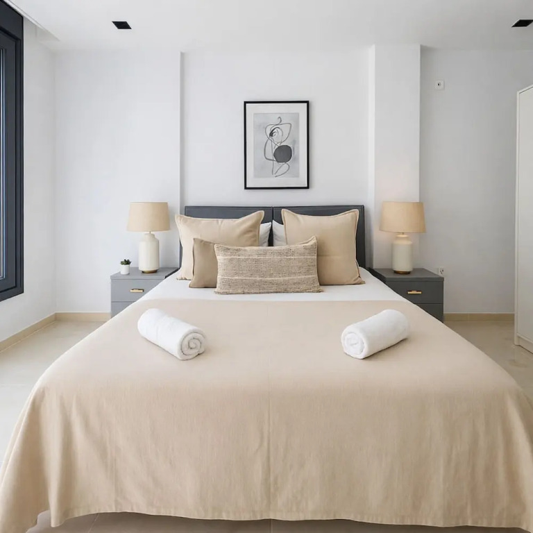 Luxueux Appartement de 3 pièces a Kouba