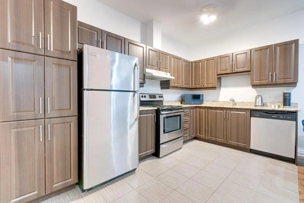 M11 Stylish Cute 3BR in the Heart of the City