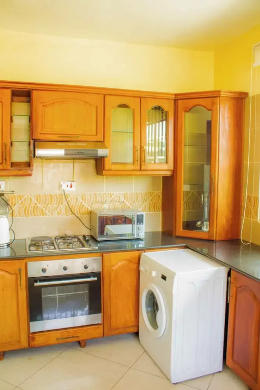 Amariah Apartments Bahari Beach